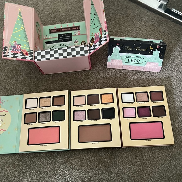 Limited Edition TooFaced Grande Hotel Palette Set - Picture 5 of 5